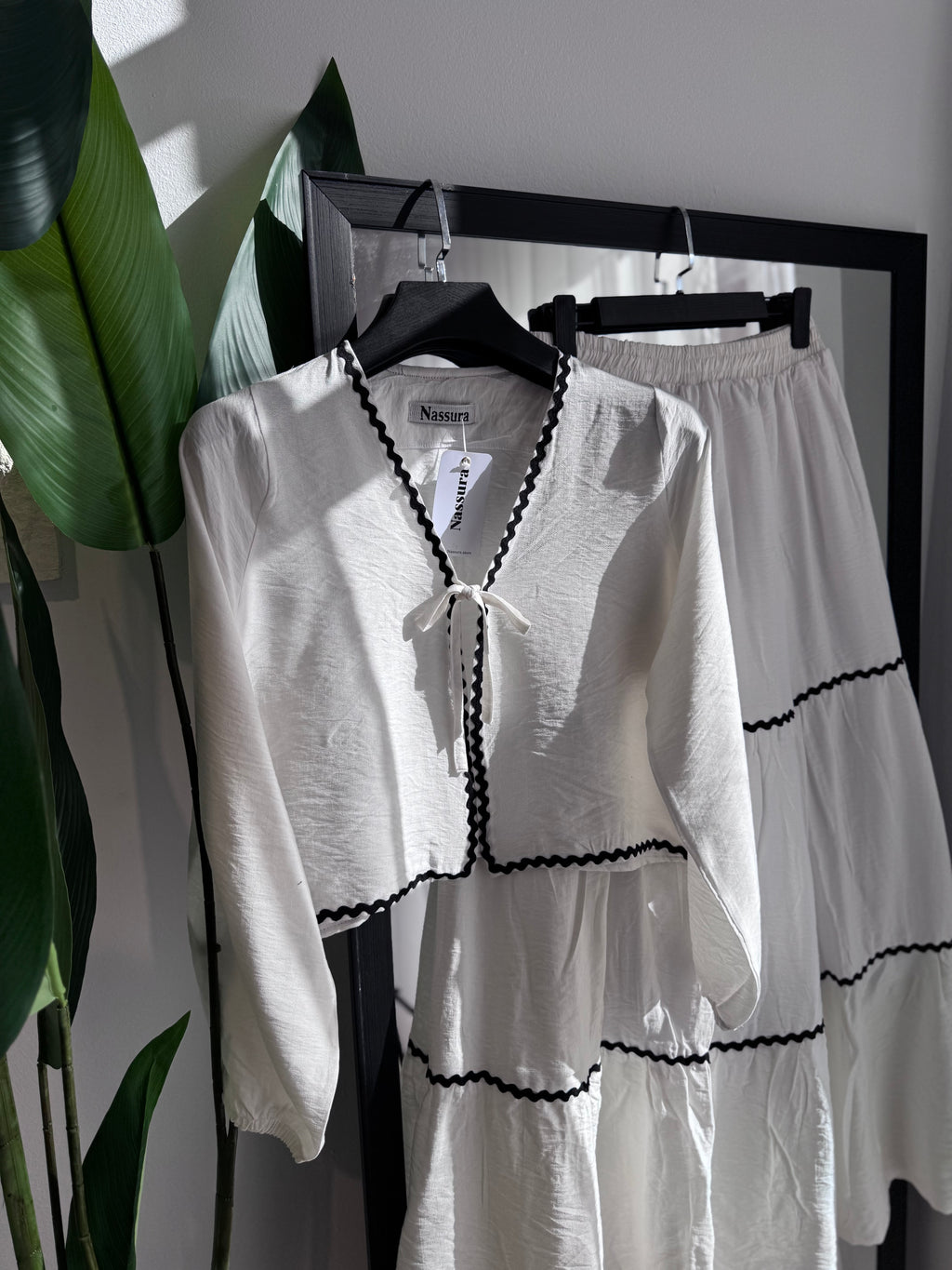 Ensemble "WAVES" en lin