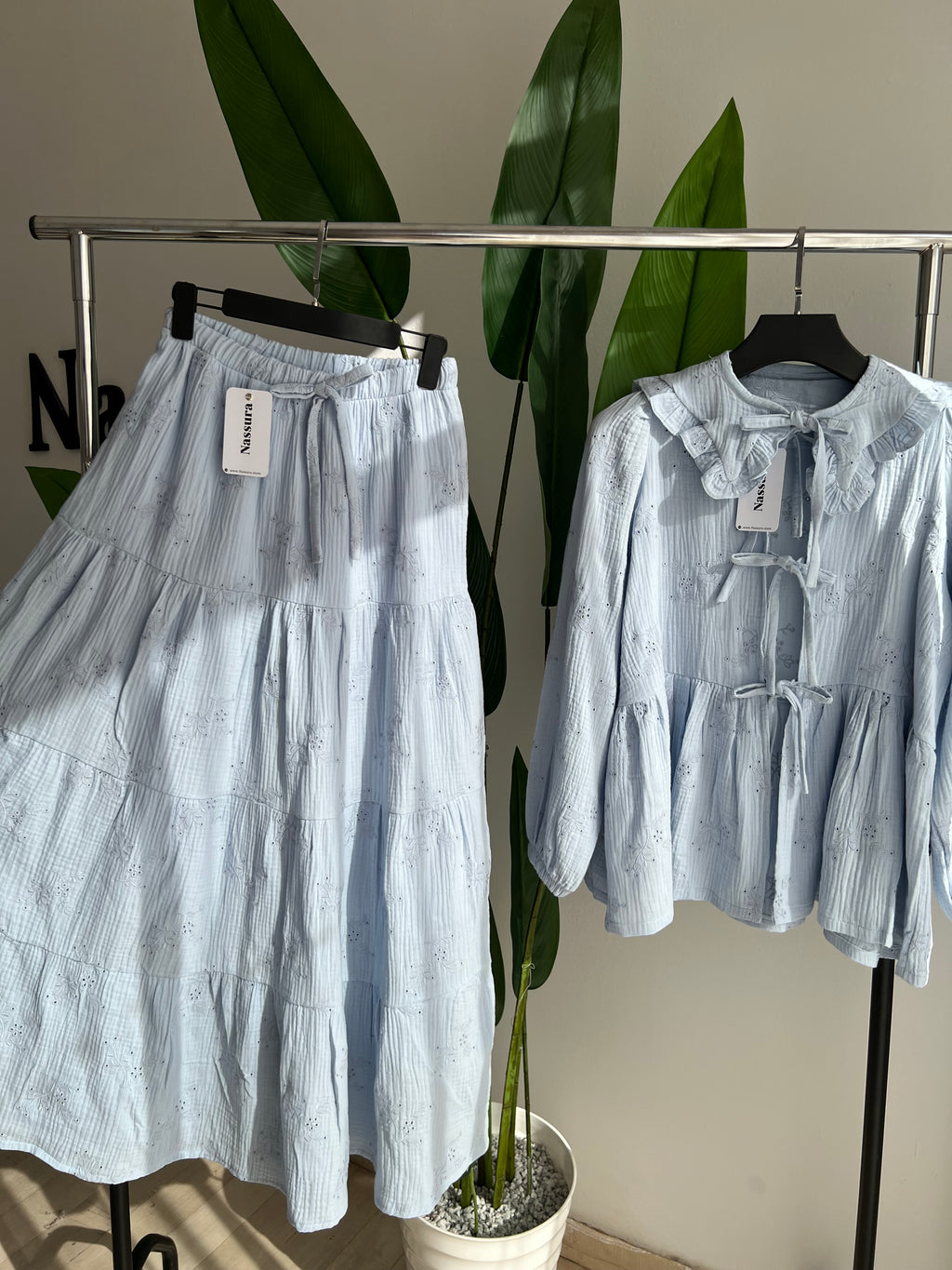ENSEMBLE NULIFER EN BRAUDERIE ANGLAISE