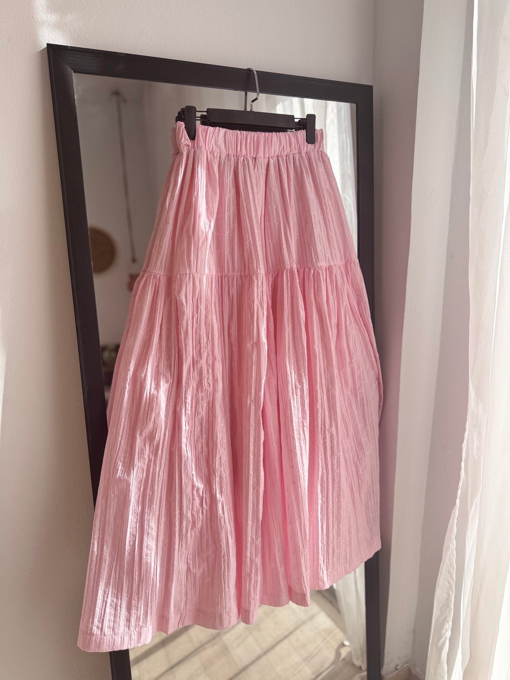 jupe en popeline froissé avec du broderie anglaise