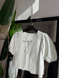 haut en broderie anglaise demi manche