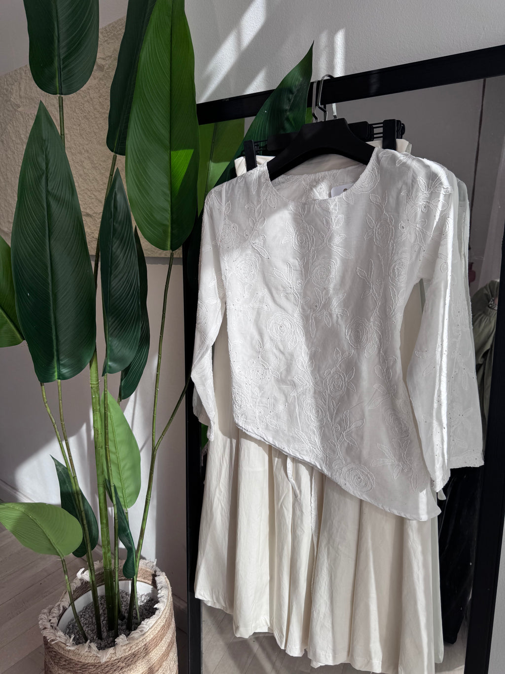 haut en popeline  broderie 3D