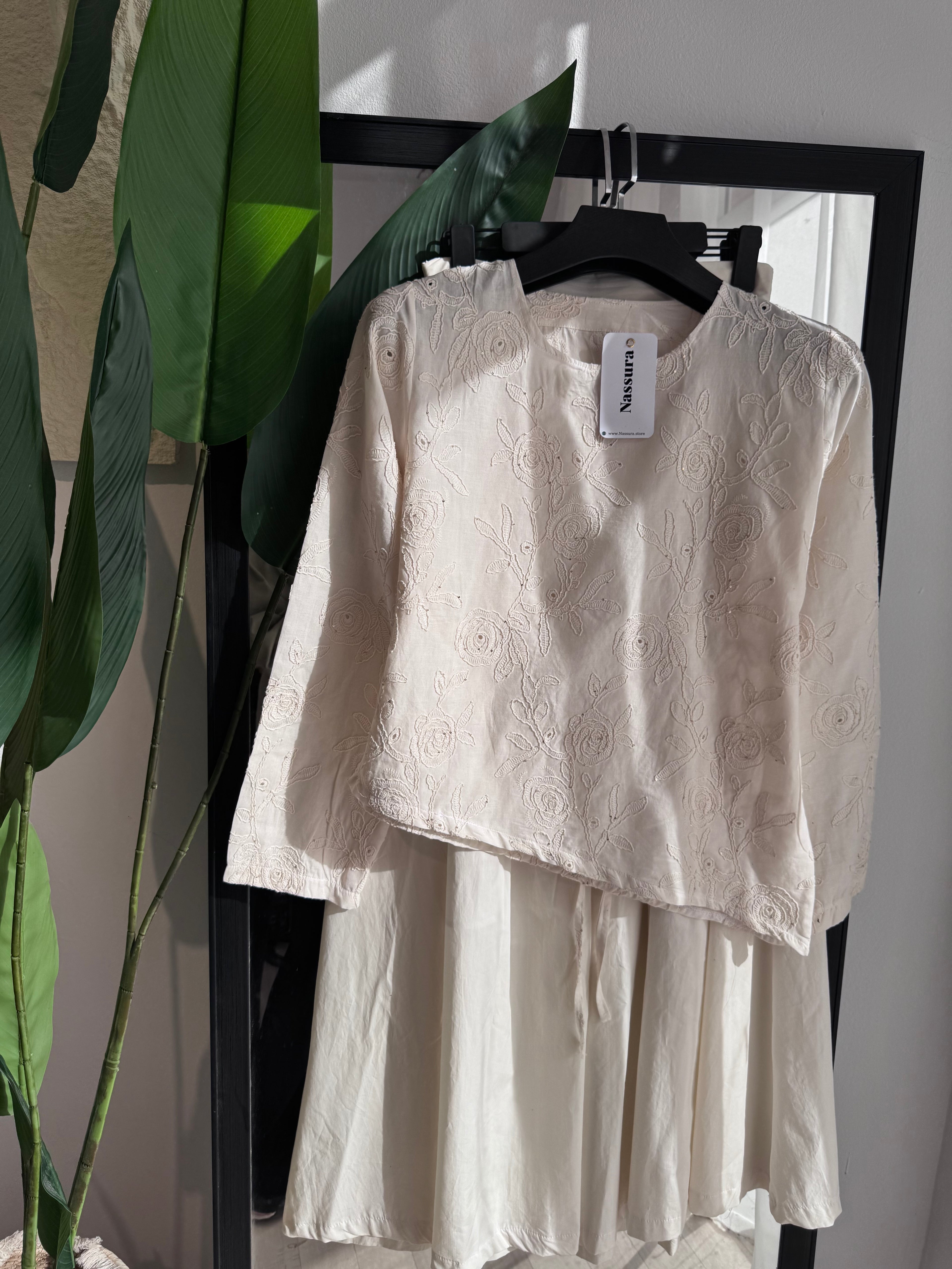 haut en popeline  broderie 3D