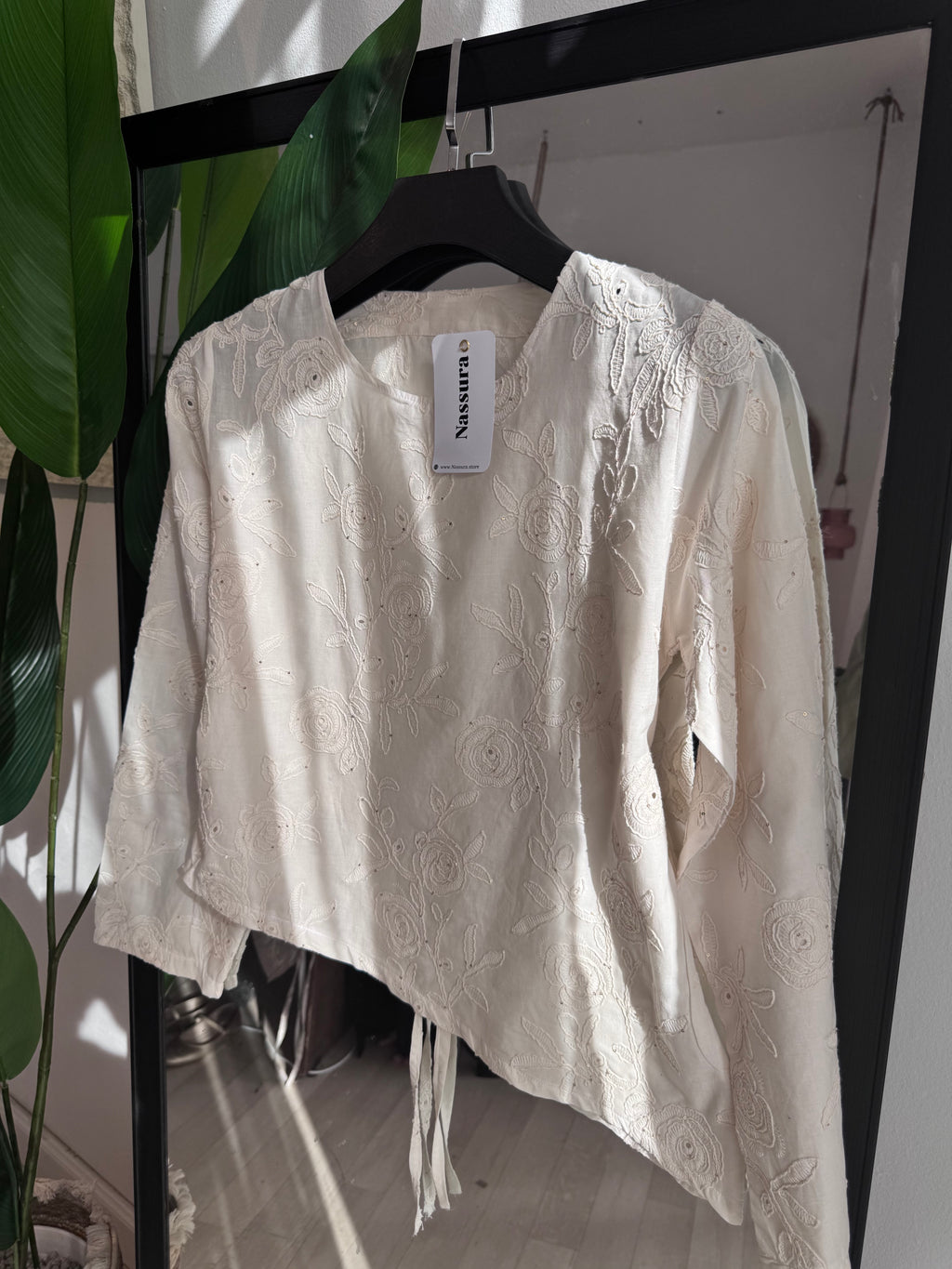 haut en popeline  broderie 3D