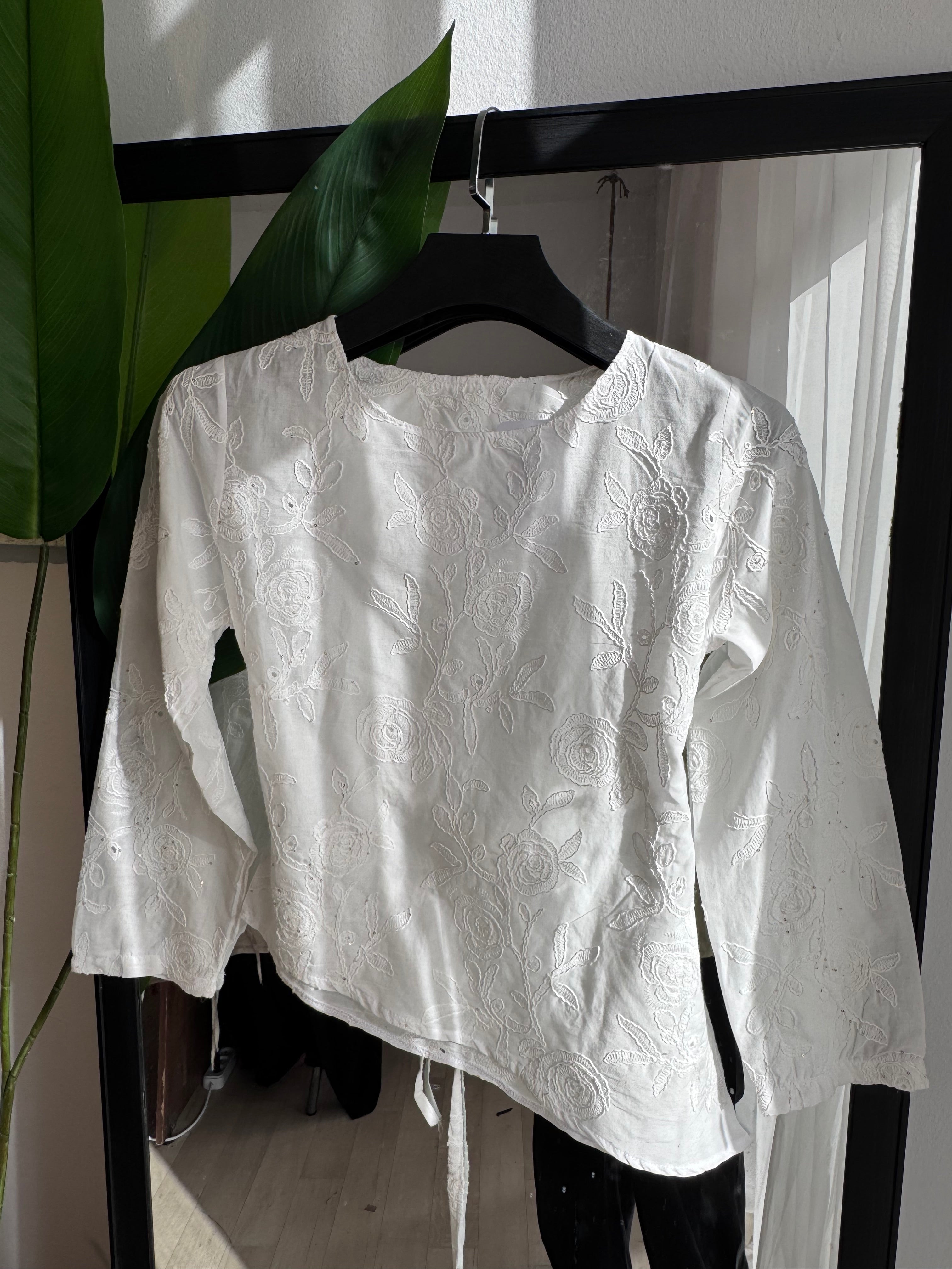 haut en popeline  broderie 3D