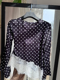 HAUT "polka" dentelle en satin italien avec des boutons
