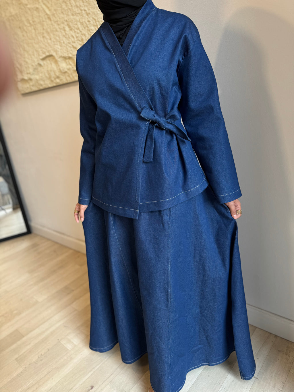ENSEMBLE JAPONAISE EN JEANS 2 PIECES JUPE ET HAUT