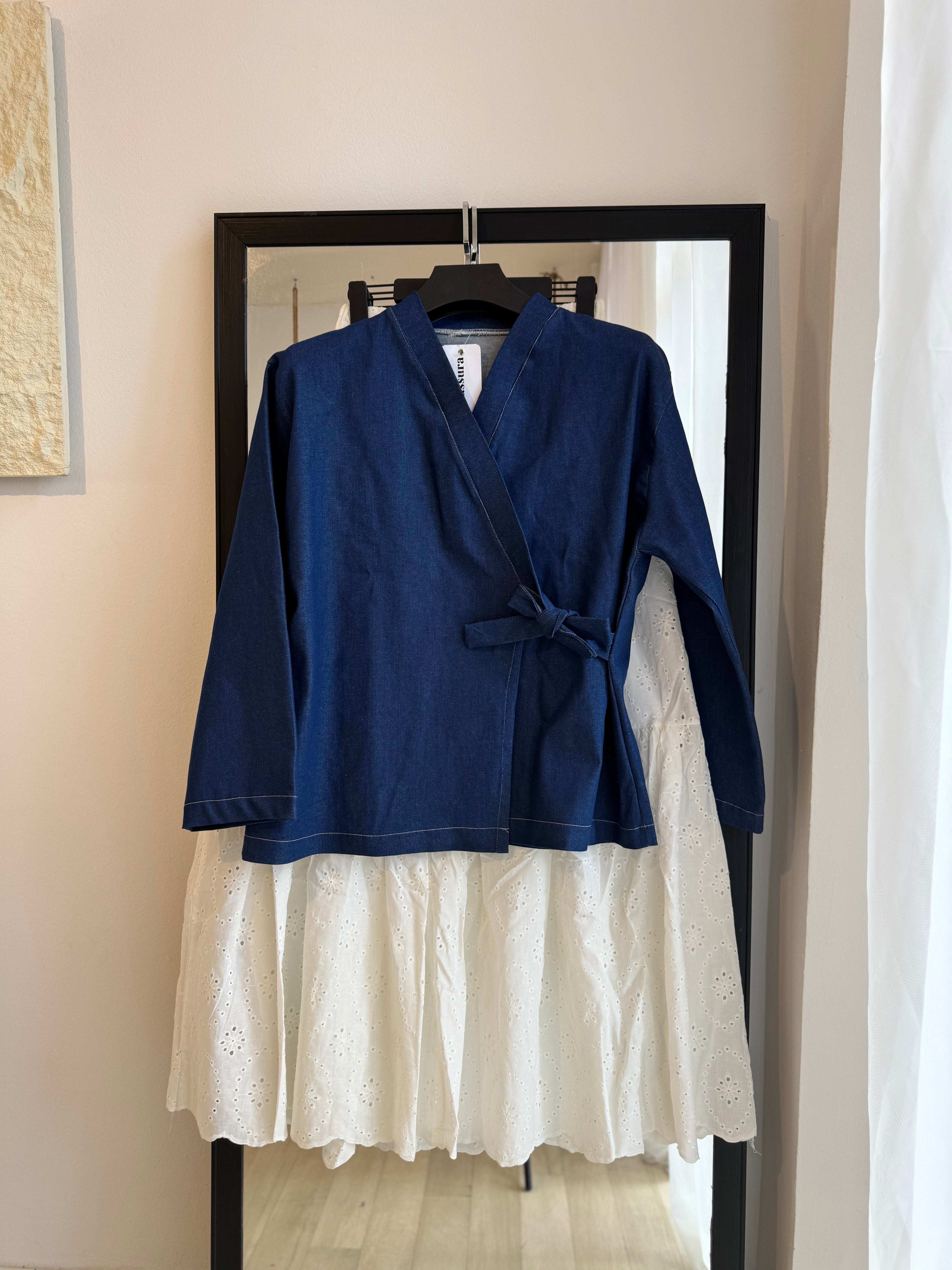 HAUT JAPONAIS EN JEANS