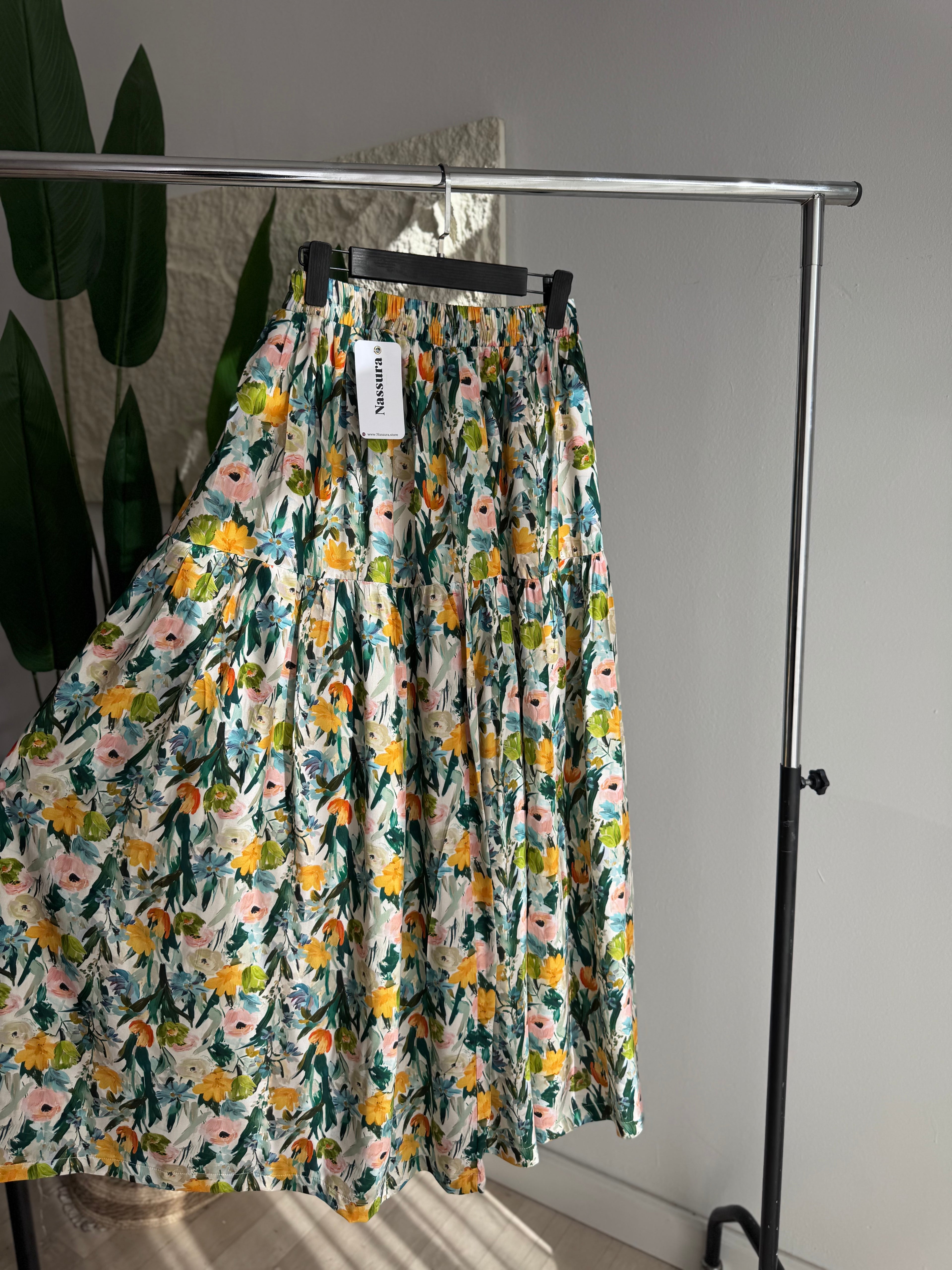 Jupe a fleur en lin avec doublure